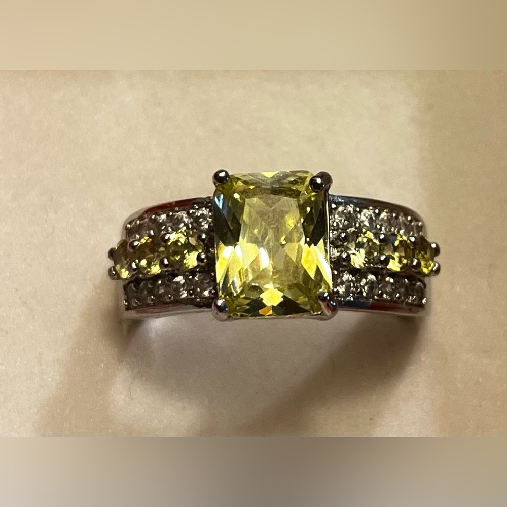 Size 7 sterling silver 925 ring